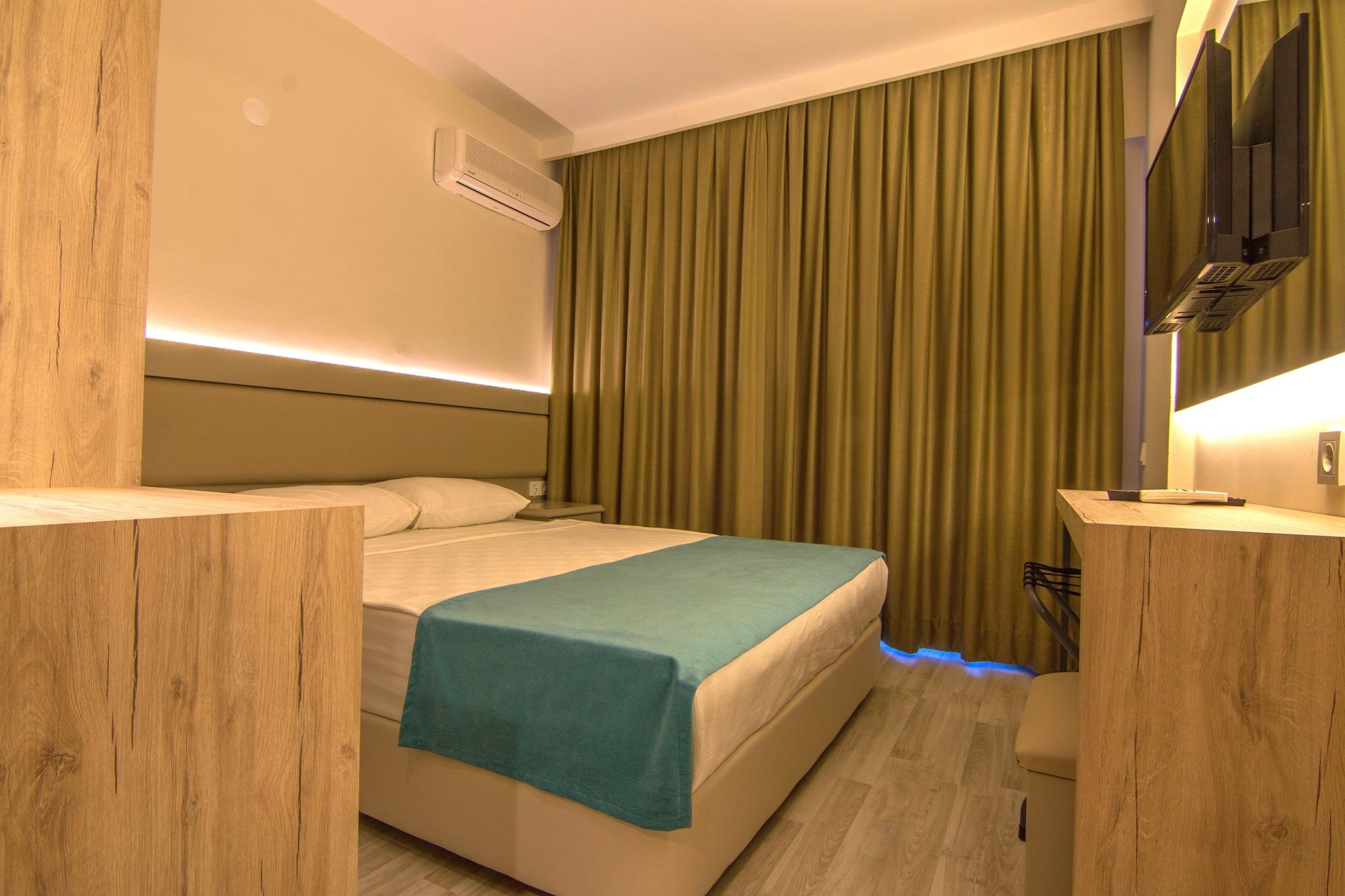 Palmea Hotel 4*